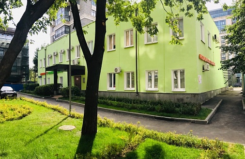 здание корпуса на Озерковской